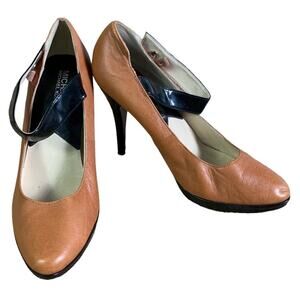 Michael Kors Two Tone Tan Black Patent Mary Jane Heels Shoes Size 9